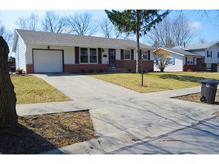 Property photo 19 - Ranch Style Home, Furniture, Appliances, Collectibles and more! - Real Estate & Personal Property Auction